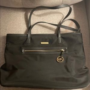 Micheal Kors tote